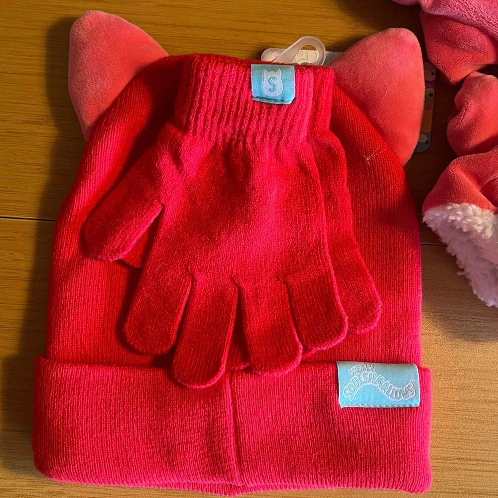 NWT Squishmallows Pink Fox plush beanie, hat, glove, and mittens set small